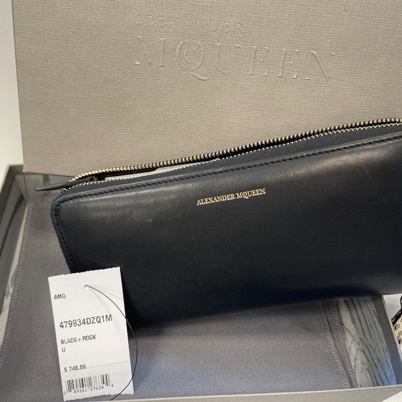 Alexander McQueen Handbags - Alexander McQueen zip around wallet